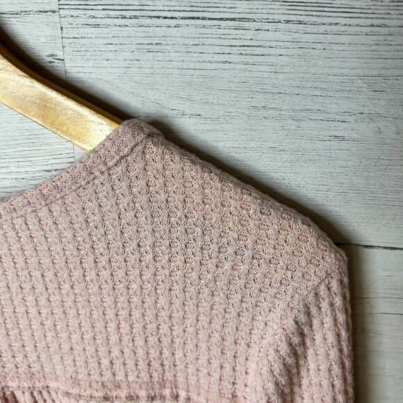 By Anthropologie Top Womens Size Small Pale Pink Waffle Knit Henley Thermal - Picture 13 of 16